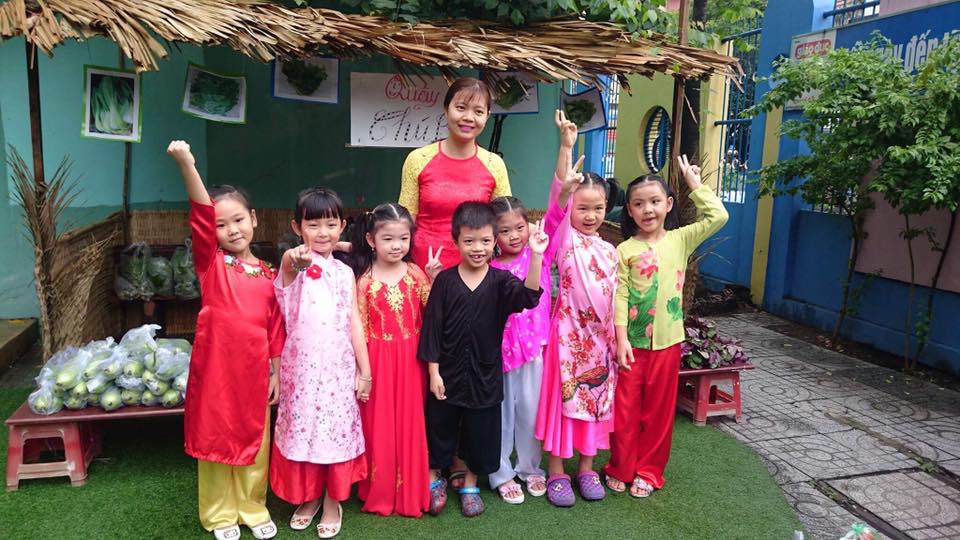 Chợ quê cho bé