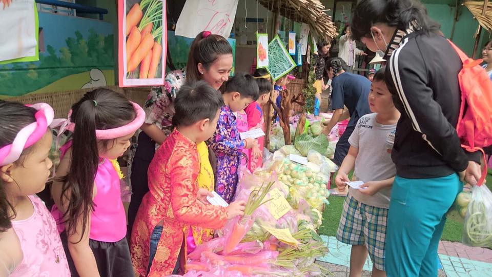 Chợ quê cho bé