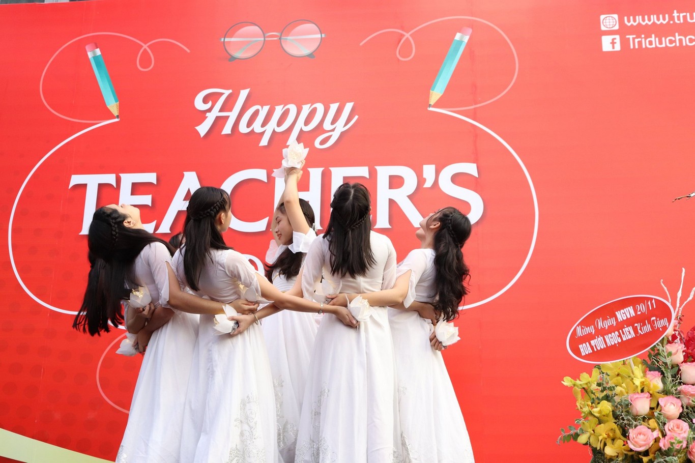 ngày nhà giáo việt nam 20-11-2020 tại trường trí đức quận tân phú tp hồ chí minh
