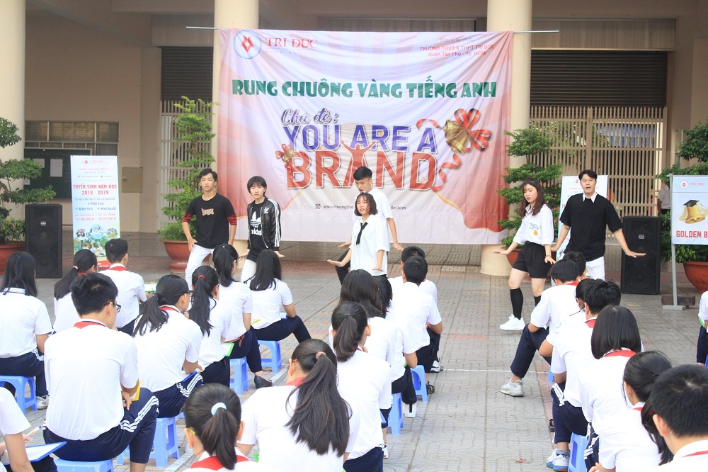 rung chuong vang truong nguyen an ninh - truong noi tru ban tru tri duc tphcm